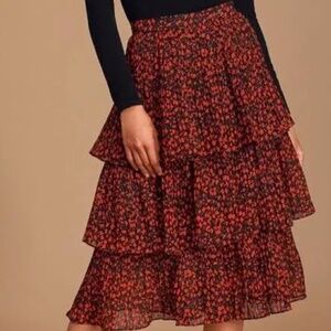 NEW LULUS tiered ruffle skirt with flower design